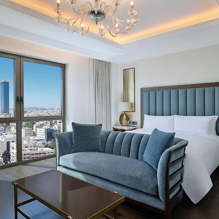 The Ritz-Carlton, Amman Hotel Екстериор снимка A bedroom at the Four Seasons Hotel