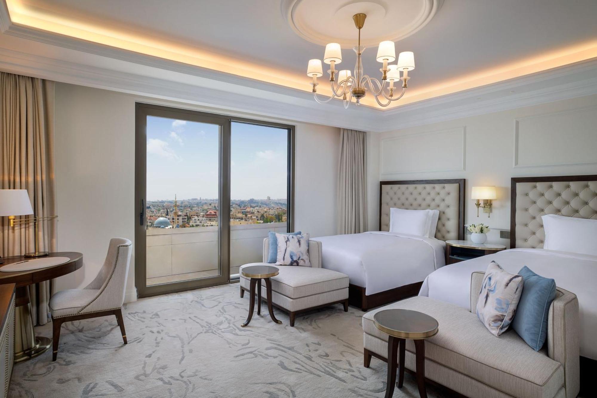 The Ritz-Carlton, Amman Hotel Екстериор снимка