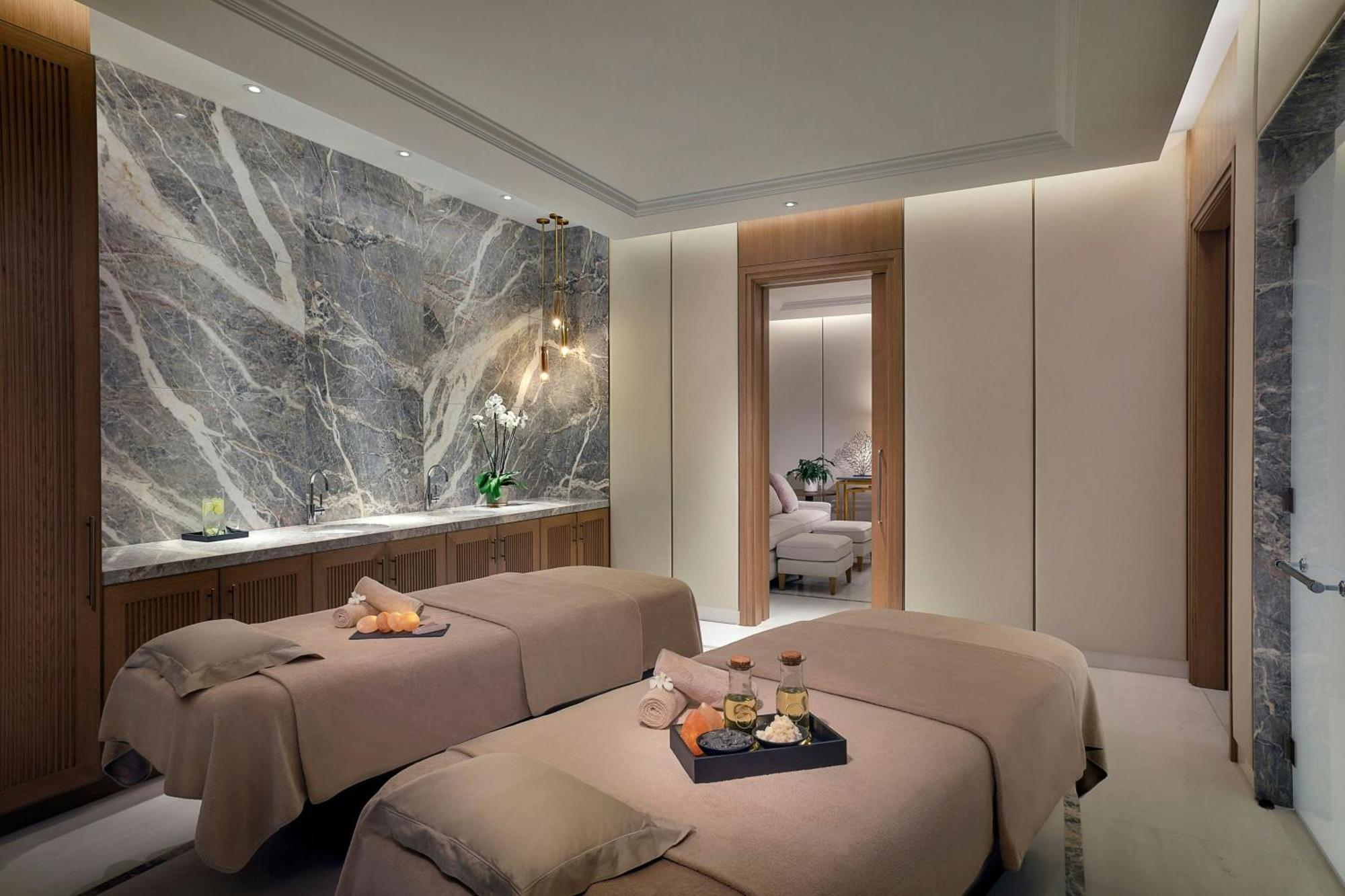 The Ritz-Carlton, Amman Hotel Екстериор снимка Spa at The Ritz-Carlton, Hong Kong