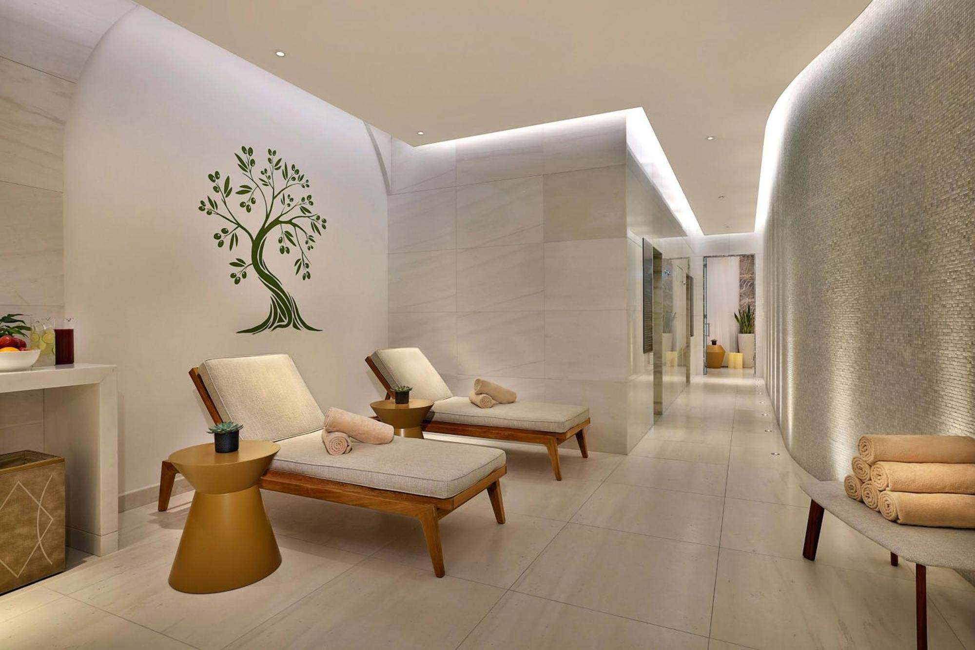 The Ritz-Carlton, Amman Hotel Екстериор снимка Spa at The Westin