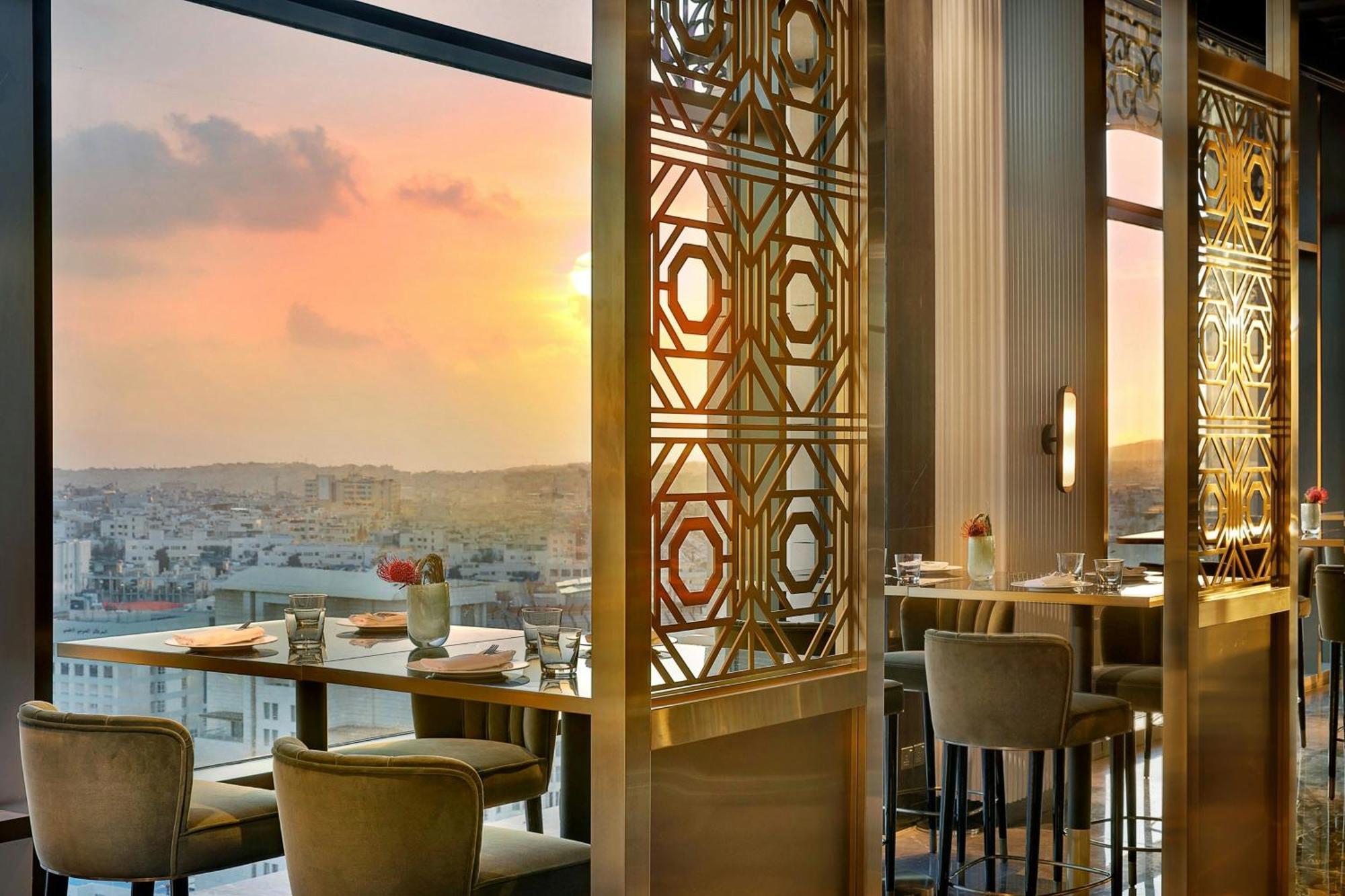 The Ritz-Carlton, Amman Hotel Екстериор снимка The View