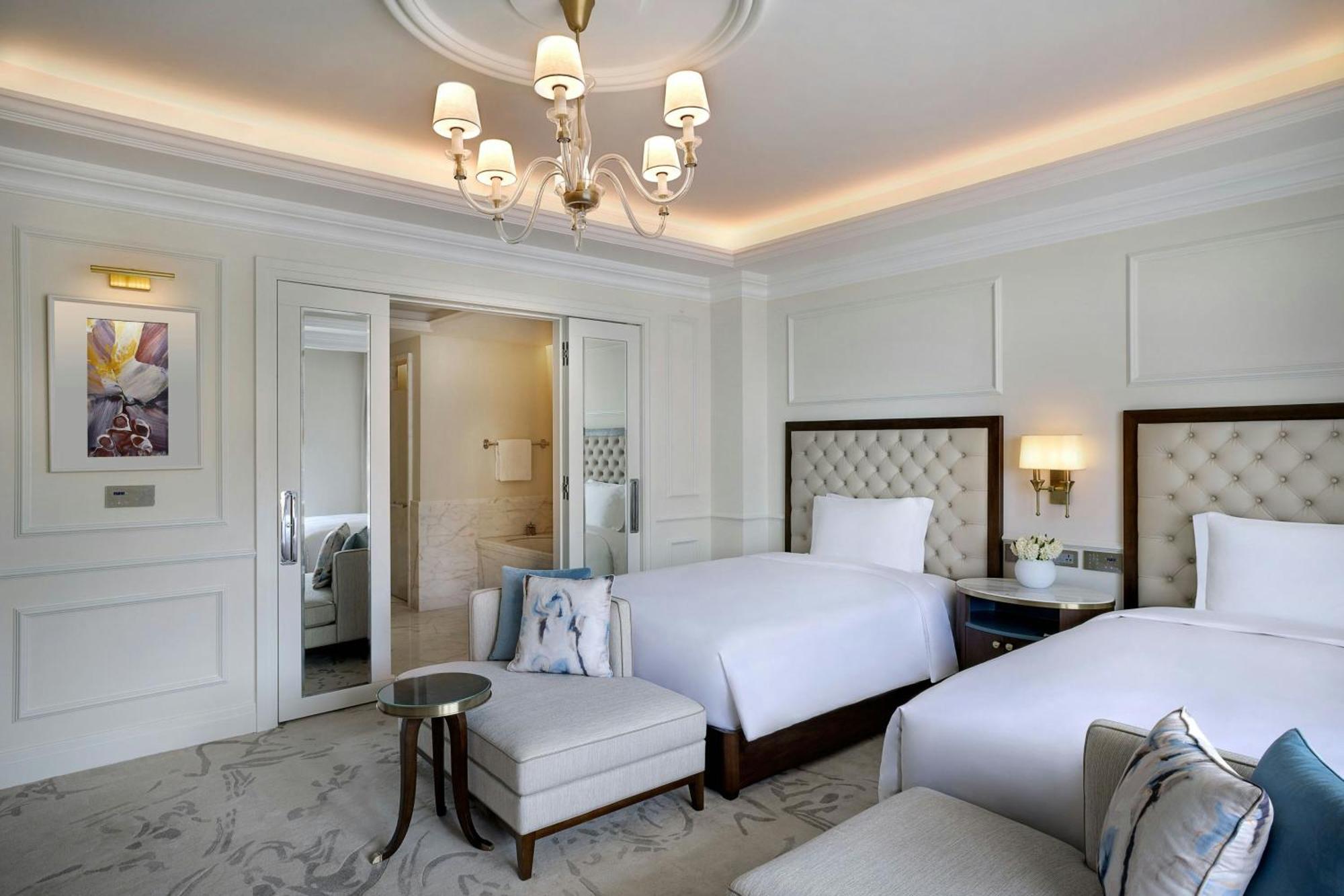The Ritz-Carlton, Amman Hotel Екстериор снимка Deluxe Room
