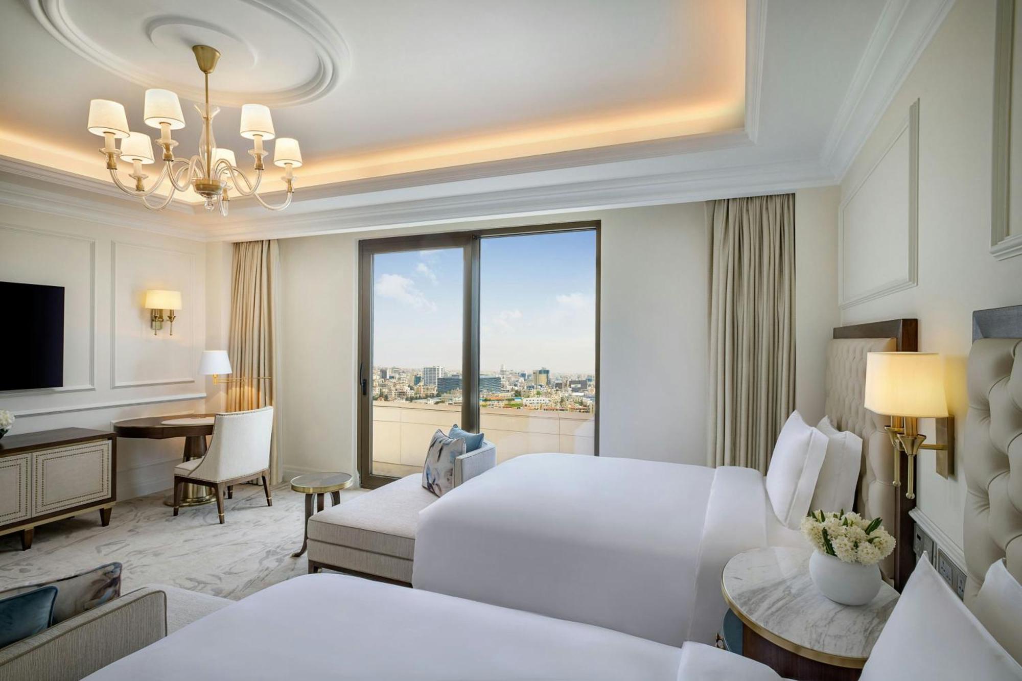 The Ritz-Carlton, Amman Hotel Екстериор снимка Deluxe Room