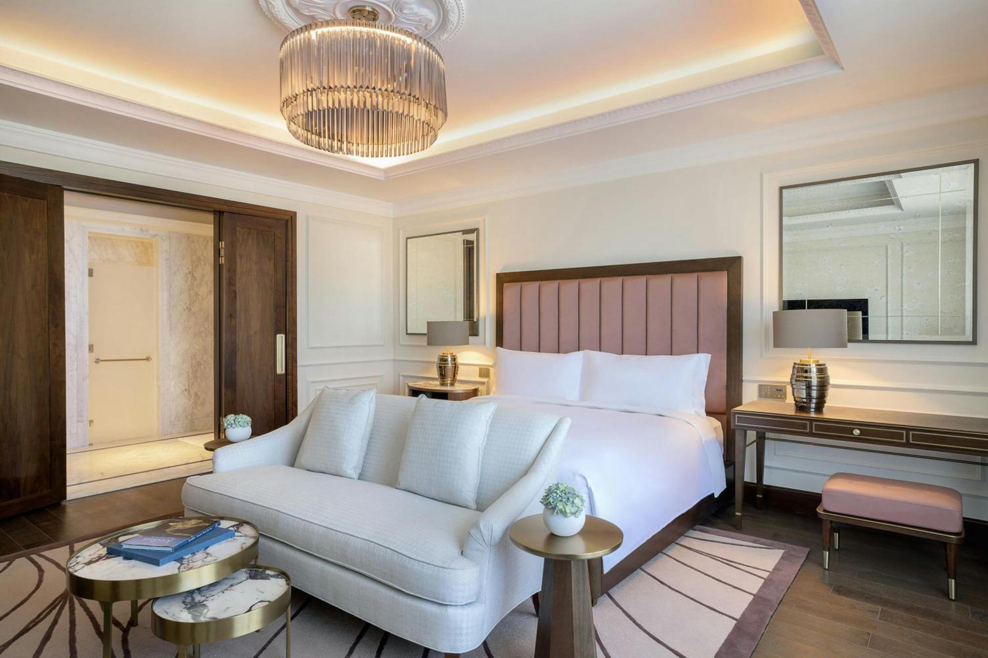 The Ritz-Carlton, Amman Hotel Екстериор снимка A bedroom at the hotel