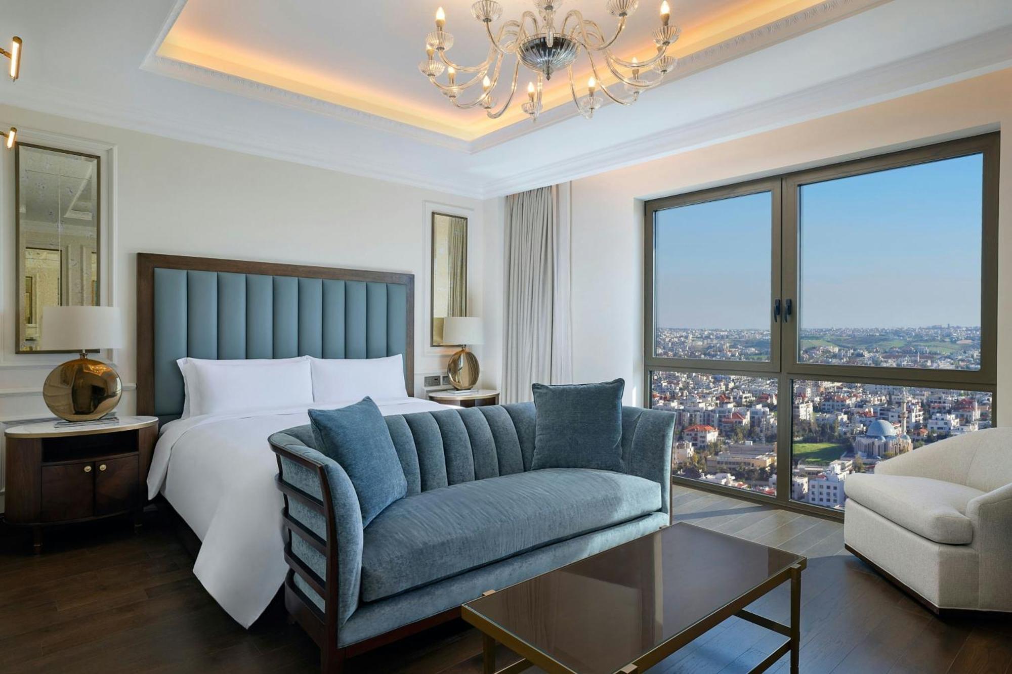 The Ritz-Carlton, Amman Hotel Екстериор снимка A bedroom at the Four Seasons Hotel